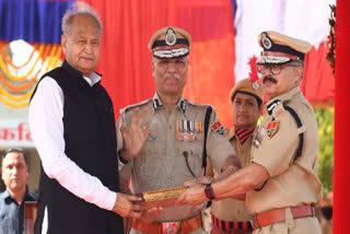 Rajasthan CM Ashok Gehlot warns Criminals and asks them to Surrender