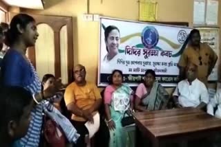 TMC Councillor came to Didir Suraksha Kawach Programme and alleged of misconduct at local schools