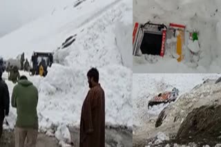 three-trucks-were-hit-by-an-massive-avalanche-in-sonmarg