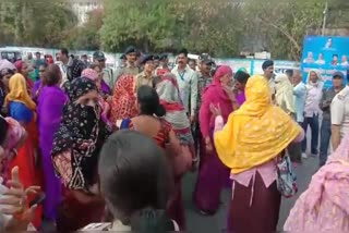 asha usha workers who stopped cm shivraj convoy