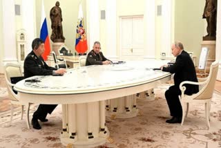 Chinese defense minister meets Putin in Moscow