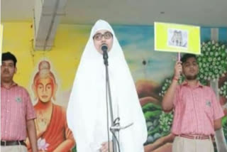 Hindutva groups recite Hanuman Chalisa at Hathras school to protest against photo of students offering Namaz