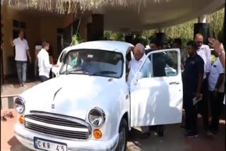 Yeddyurappa Lucky Ambassador car