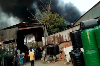 Fierce fire in water tank factory In Ranchi