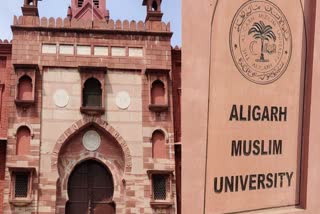 अलीगढ़ का नाम बदलने के लिए वरिष्ठ इतिहासकार ने सीएम को पत्र लिखा है.