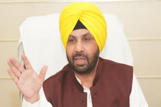 In Chandigarh, Cabinet Minister Harbhajan Singh ETO appreciated the work of the Punjab government