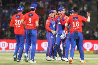 Delhi won by 4 Wickets aganist Kolkata