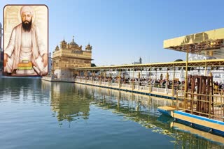 On the birth anniversary of Sri Guru Angad Dev Ji, the devotees bow down at Sachkhand Sri Harmandir Sahib