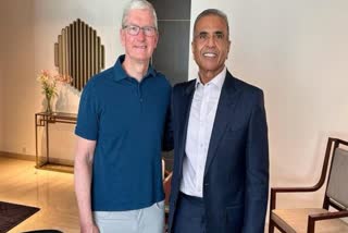Tim Cook And Sunil Mittal