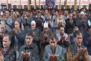 Eanjuman-e-sharie-shian-held-eid-prayers-in-jk