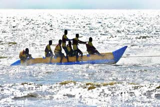 Speed Boat Overturns