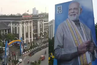 kerala vande bharat train flag off  narendra modi Security arrangements  train flag off narendra modi Security arrangements  മോദിയെ വരവേല്‍ക്കാന്‍ സുരക്ഷാക്രമീകരണങ്ങൾ തകൃതി  വന്ദേഭാരത് തിരുവനന്തപുരം പ്ലാറ്റ്‌ഫോമിലെത്തി  വന്ദേഭാരത് ഫ്ലാഗ് ഓഫ്