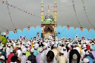 Eid celebrated with pomp in Pakur