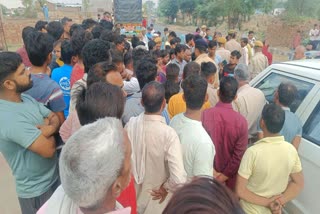 People blocked road over water Scarcity in Dholpur