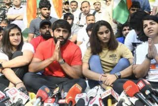 wrestlers protest at Jantar Mantar