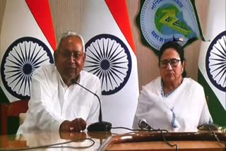 mamata-banerjee-and-nitish-kumar-meet-in-west-bengal