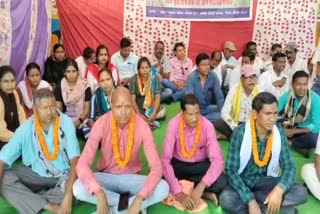 Panchayat secretaries protest