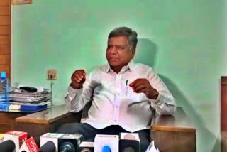 Former CM Jagdish Shettar spoke to reporters.