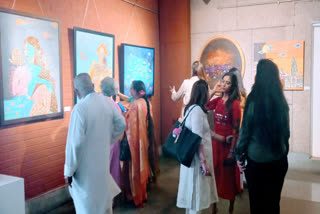 इंडिया हैबिटेट सेंटर में 'इल्लुमिनेशन 23' पेंटिंग प्रदर्शनी का आयोजन