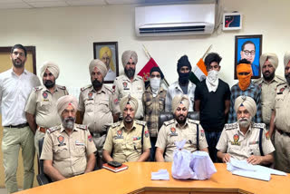 Police arrested 4 drug smugglers during the blockade in Tarn Taran