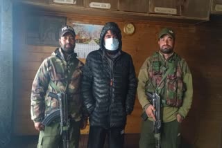 Police Arrests Fraudster Involved In Selling Of Fake Gondola Tickets in Baramulla