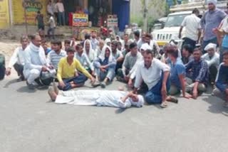 Farmers block on Bawal Road in Rewari