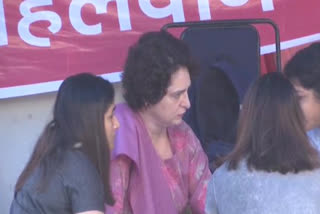 PRIYANKA GANDHI REACHED JANTAR MANTAR TO SUPPORT WRESTLERS