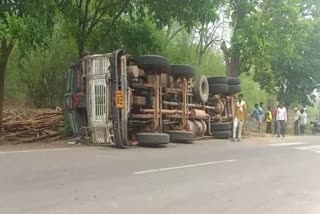 Dhamtari Accident