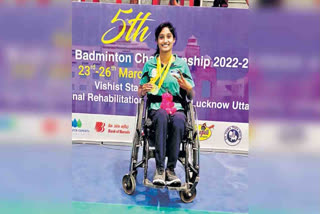 Ramoji Rao extends Rs 3 lakhs assistance to specially-abled badminton player