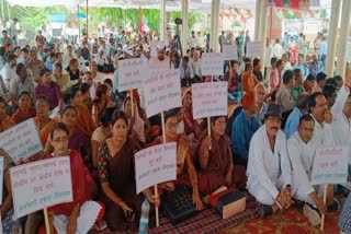 employees protest for ops in bhopal