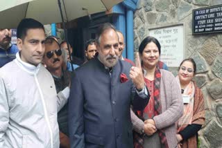 Congress leader Anand Sharma voted