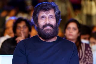 Chiyaan Vikram  injured