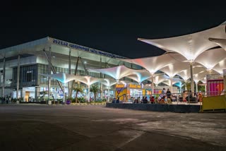 Ahmedabad Airport : અમદાવાદ એરપોર્ટની ઊંચી ઉડાન, લાખો લોકોનું લોકપ્રિય કેમ જૂઓ