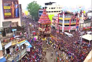 ಮಧುರೈನ ಮೀನಾಕ್ಷಿಯ ದರ್ಶನ ಪಡೆದ ಅಪಾರ ಸಂಖ್ಯೆಯ ಭಕ್ತರು