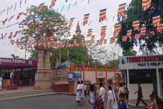 महाबोधी मंदिर को सजाया जा रहा