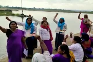 aasha worker protest on maa narmada mandla