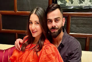 Virat Poses with Anushka ETV Bharat