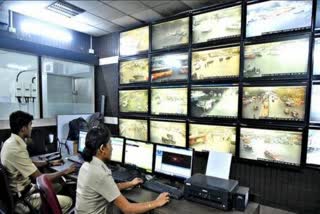 Vadodara Crime: CCTVની મદદથી વૃદ્ધાને વાતોમાં ફસાવી દાગીના લૂંટનારા ઝડપાયા