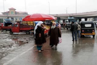 کشمیر میں اگلے چوبیس گھنٹوں کے دوران مزید بارش اور ژالہ باری کی پیش گوئی