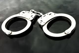 Police raided bar located in Paharganj delhi