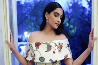 Sonam Kapoor greets UK audience with 'Namaste' during Coronation Concert