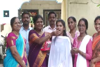 orphan-who-lives-in-in-balmandir-got-92-percentage-in-sslc