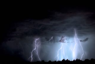 laborers scorched due to lightning