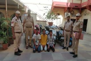 Police busts vehicle stealing gang in Jaipur