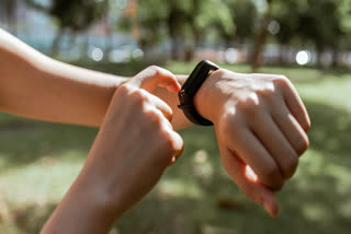 Smartwatches could detect higher risk of heart failure: Study