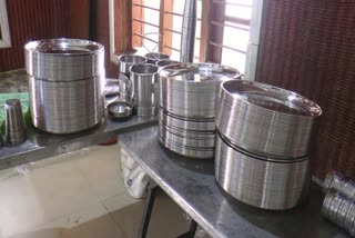 Munnar Grama panchayat  Grama panchayat  Green Munnar Clean Munnar project  steel vessels on celebrations  ആഘോഷ പരിപാടികള്‍  സ്‌റ്റീൽ പാത്രങ്ങള്‍  മുഖം മിനുക്കി  ഗ്രീൻ മൂന്നാർ ക്ലീൻ മുന്നാർ  ഇടുക്കി  മൂന്നാർ