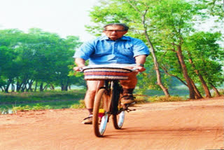 Nobel Committee tweets Amartya Sen picture riding bicycle