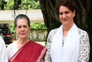 Sonia Gandhi visits Priyanka's house in Shimla; Rahul Gandhi to join soon