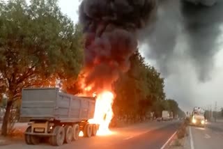 Dumper caught fire on National Highway