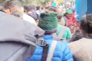 Pilgrims on way to Kedarnath Dham in Uttarakhand